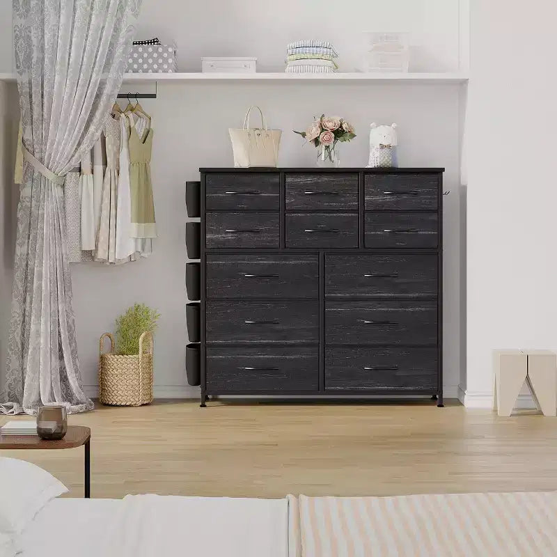 Commode de 100 cm de haut pour chambre à coucher avec 12 tiroirs, commode avec poches latérales et crochets, cadre en acier robuste, plateau en bois, poignée facile à tirer