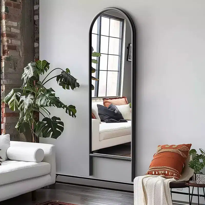Miroir encadré en bois massif noir, style échelle, avec arc, 21 po l. x 64 po H