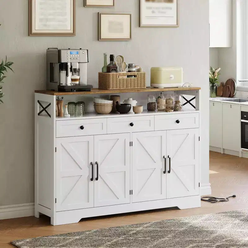 TROPOW Buffet de ferme avec station de recharge, 3 tiroirs et 4 portes de grange, armoire de rangement de cuisine de 51 pouces avec bar à café